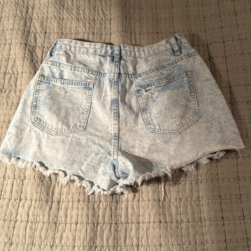 SHEIN denim cutoff shorts - Picture 2 of 5
